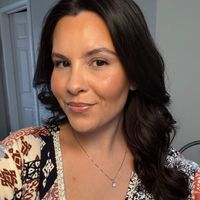 Elizabeth Estrada profile picture