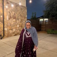 Isra Merchant profile picture