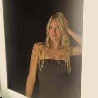 Lily Woodward profile picture
