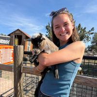 Julia Cook profile picture