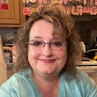 April Luebker profile picture