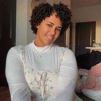 Penelope Almenarez profile picture