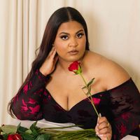 Lo profile picture