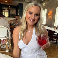 Ellie West profile picture