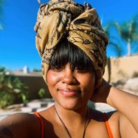 Her Bayou Charm profile picture