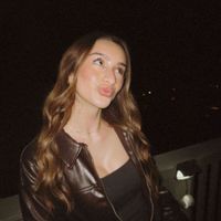 Mia Rodriguez 🍒 profile picture