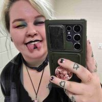 Abbey Holcomb profile picture