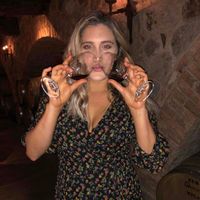 Courtney Hembroff profile picture