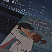 Angie 🍃 profile picture