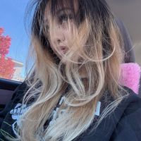 Emma White 🌼🌙🐚🌞 profile picture