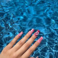 Ayneesa profile picture