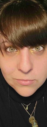 Dani DesJardins profile picture