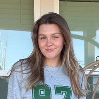 Emily Neuhauser profile picture