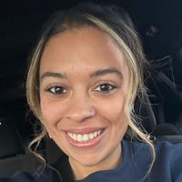 Sara Holt profile picture