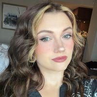 Chloe Erdahl profile picture