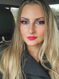 Lee Renee profile picture