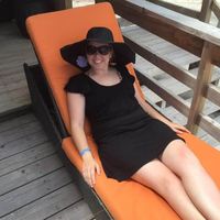 Laura Ellis profile picture