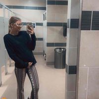 Carlie Farwell profile picture
