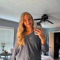 Holly Carmichael profile picture