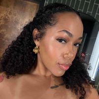 Crystal White profile picture