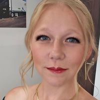 Amber DeRoche profile picture