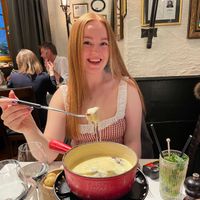 ashtonswrld profile picture