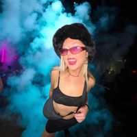 Holly profile picture