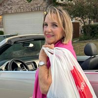 Lynne Hernandez profile picture