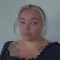 April Matthews profile picture