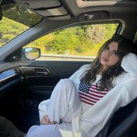 Monica profile picture