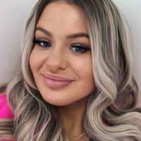 Carly Young profile picture