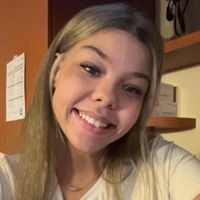 Nayia Henderson profile picture
