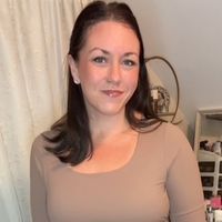 Laura profile picture