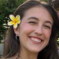 Mireille M profile picture