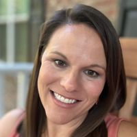 April Holley profile picture