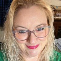 Lori Lane profile picture