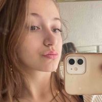Sara hinton profile picture