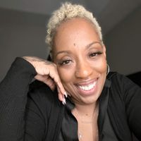 Victoria T's profile picture