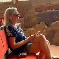 Kari B profile picture