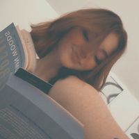 Livvy Wood profile picture