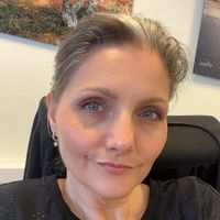 Julie B. profile picture
