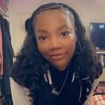 Mia C profile picture