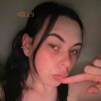 Holly White profile picture
