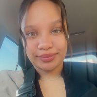 Elena Moulder profile picture