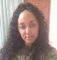 Ebony Harvin profile picture