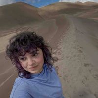 Luna B profile picture