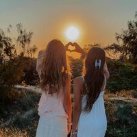 Lyla & Chloe profile picture