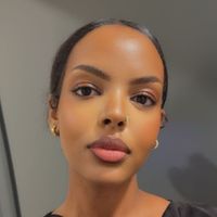 Farah profile picture