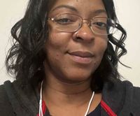 Shelle D profile picture