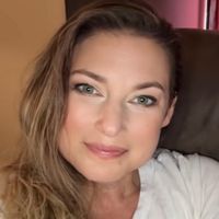 Mama On Edge profile picture